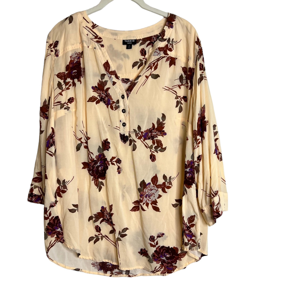 Torrid Cream Floral Blouse